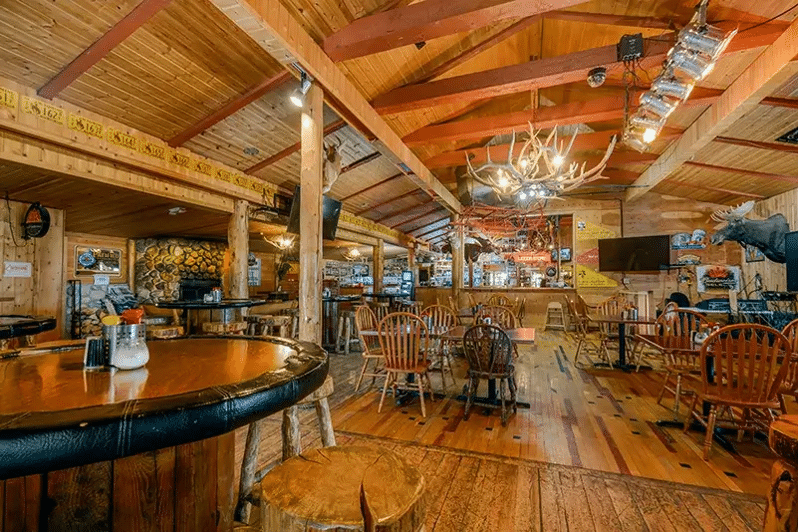 898 Hotel and Restaurant